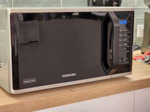 23L Samsung microwave