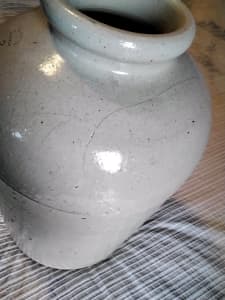 Australian pottery urn has been repairs see pics