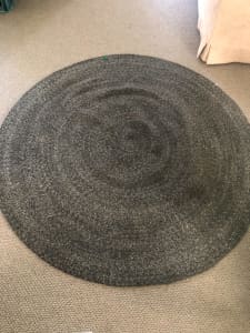 High quality pure wool round floor rug