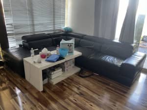 LEATHER COUCH FOR SALE