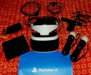 Playstation 4 VR Plus 2 Motion Controllers