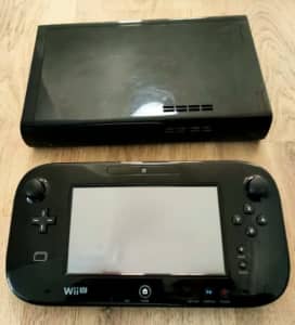 Wii U - Console 32GB Black W/ Gamepad, cables and Amibo Festival - Tested