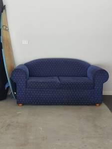 2 Seater Sofa/Lounge - Great Condition 