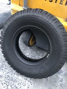 Tyre new bf Goodrich ko 235/85/16