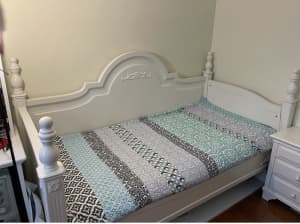 Daybed with mattress single size