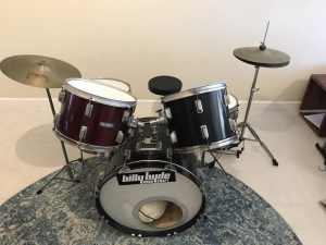 Drum kit drums