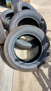 Brand new x5 Dunlop Highway tyres Grandtrek