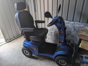 Shoprider mobility scooter like new 