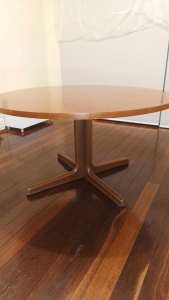 Round Wood Dining Table 
