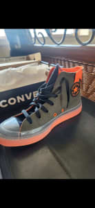 PRICE DROP unisex Converse boots brand new 