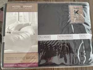 Hotel grand bed sheets set King size brand new ( black )