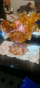 Carnival glass 2piece. Fruit bowl. Immaculate condition. Just beautifu
