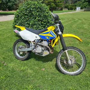 Suzuki 2004 DRZ400E