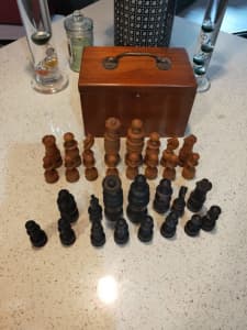 Chess Pieces Wooden Hand Carved in Vintage box ( 1 Piece is missing)