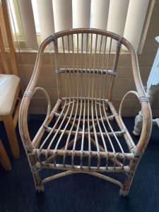 2 available Mid century natural rattan chairs (Pick up or Delivery)
