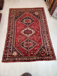 Persian handmade soft wool Shiraz rug