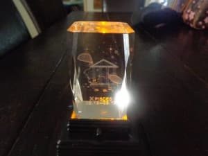 3D Crystal Pisces Carved on Colour Changing Light Stand