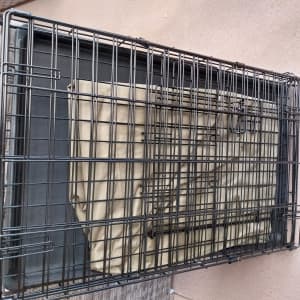 2x Dog crates brand new with covers 