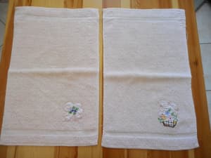 Pair vintage hand towels handtowels pink appliqued flowers bows basket
