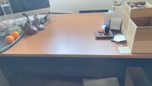 Big desk : office /home