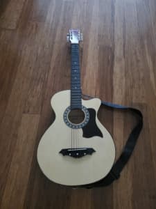 Alpha Small Guitar with Strap