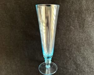 VINTAGE PILSNER GLASS - MID 20th CENTURY