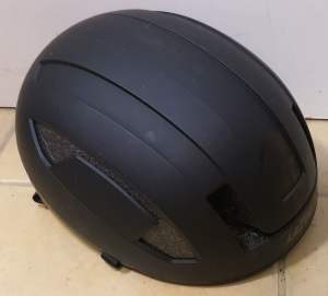 Black Lazer CityZen KinetiCore Commuter Bicycle Helmet, Carlton pickup