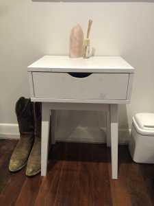 Free white bedside table