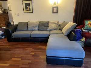 Corner Lounge Sofa will deliver for free