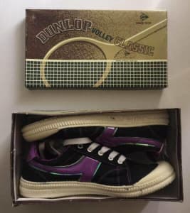 Dunlop Sport Volley Kids Shoes  Size 5  Rare Purple  Brand New