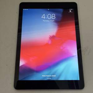 Great condition black ipad air 32gb Wifi and Cellular
