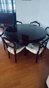 Antique cedar round table (1970)