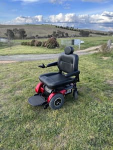 Pride Jazzy 1450 HD electric wheel chair