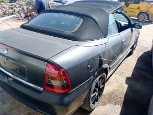 WRECKING HOLDEN ASTRA TS FWD 2002 AUTO 2.2L MAY FIT 2001 TO 2006