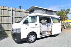 2015 Toyota Hiace Frontline Twin Bed Automatic Campervan