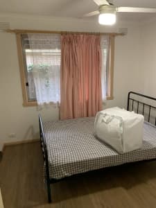 Room rent near station with 5 minutes walk only