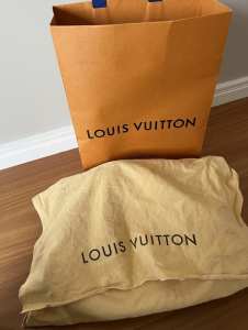 Louis Vuitton Damier canvass tote