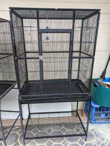 Extra Large Black Cage Avery With Stand - Great Condition