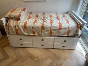 Single Bed with Trundle & Drawers (Sealy mattress)