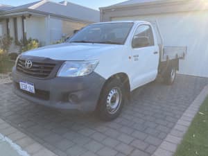 2012 Toyota Hilux Workmate 5 Sp Manual C/chas