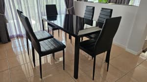 7 piece Dining Glass Table set
