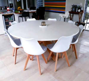 Round Dining tables