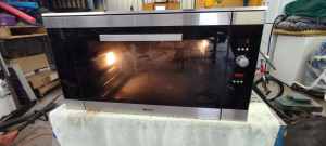 Miele H4900B wall oven (Refurbished) 