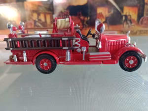 Matchbox 1935 Mack AB Fire Engine