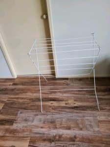 FREE: Clothes rack