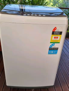 Used in very good condition 8kg top loader washing machine- Noble Park