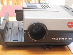 Leica Pradorit P150 Slide Projector