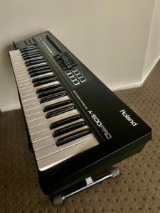 Roland A-500PRO MIDI Keyboard Controller