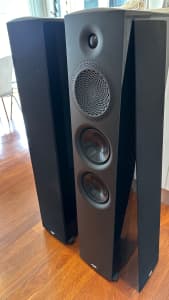 Hifi speakers. Paradigm Premier 800f (pair)