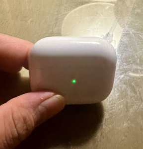 Apple airpod 3rd gen charging case only
